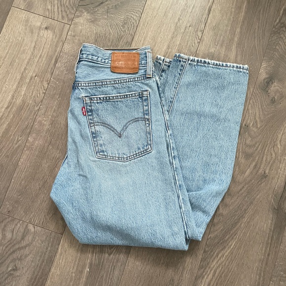 Wedgie Straight Levis 27 - Picture 3 of 13